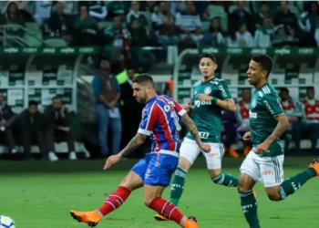 Com o placar construído no primeiro tempo, Palmeiras vence o Bahia por 3 a 0