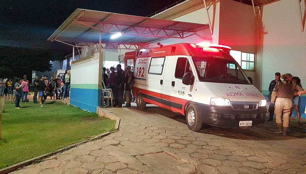 PM é baleado e bandido executado dentro de ambulância após confronto