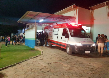 PM é baleado e bandido executado dentro de ambulância após confronto