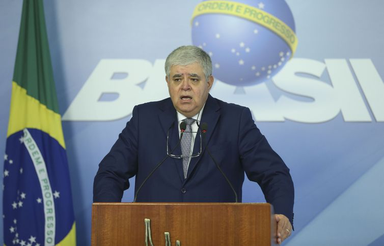 Marun pede retorno ao trabalho e diz que PF já pediu prisões