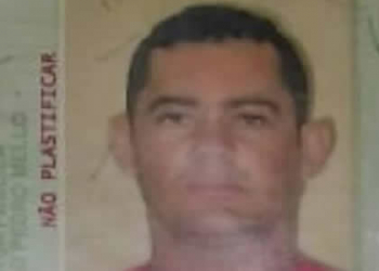 Homem morre em colisão envolvendo moto e carreta na BR 324