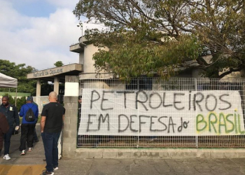 Petroleiros iniciam greve de 72 h nas refinarias, diz federação