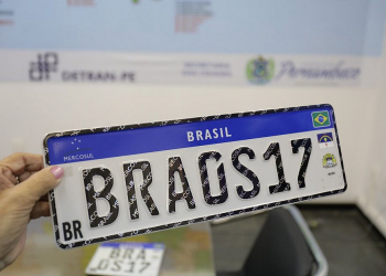 Implantação das novas placas de veículos padrão começa dia 1° de dezembro