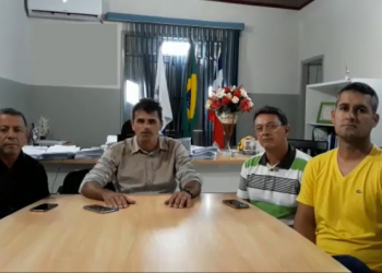 Prefeitos de seis municípios suspendem as aulas e tiram veículos de circulação por falta de combustível