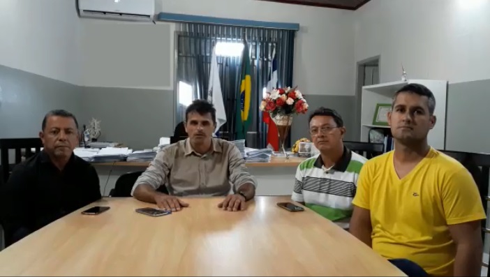 Prefeitos de seis municípios suspendem as aulas e tiram veículos de circulação por falta de combustível