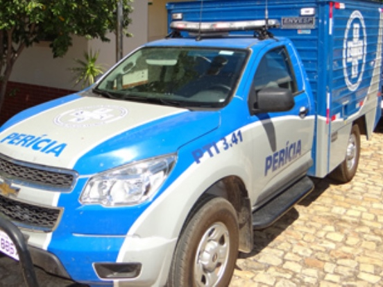 Dois jovens são assassinados em frente ao estádio municipal de Tucano