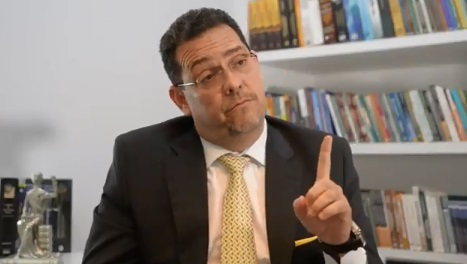 Vídeo – Advogado Ernesto Reyes esclarece algumas mudanças na Reforma Trabalhista e traz revelação bombástica