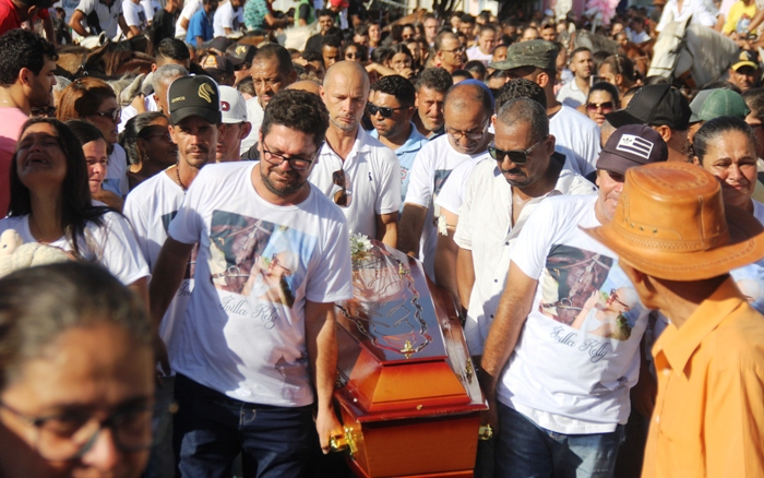 Jovem coiteense que morreu de câncer deixa depoimento emocionante sobre a doença (matéria atualizada às 16h35)