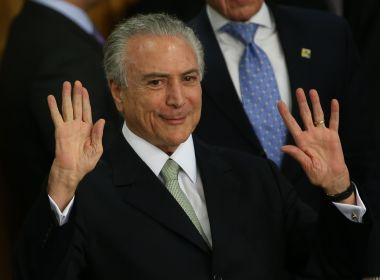 Temer quer baixar preço de combustível e energia elétrica para aumentar popularidade