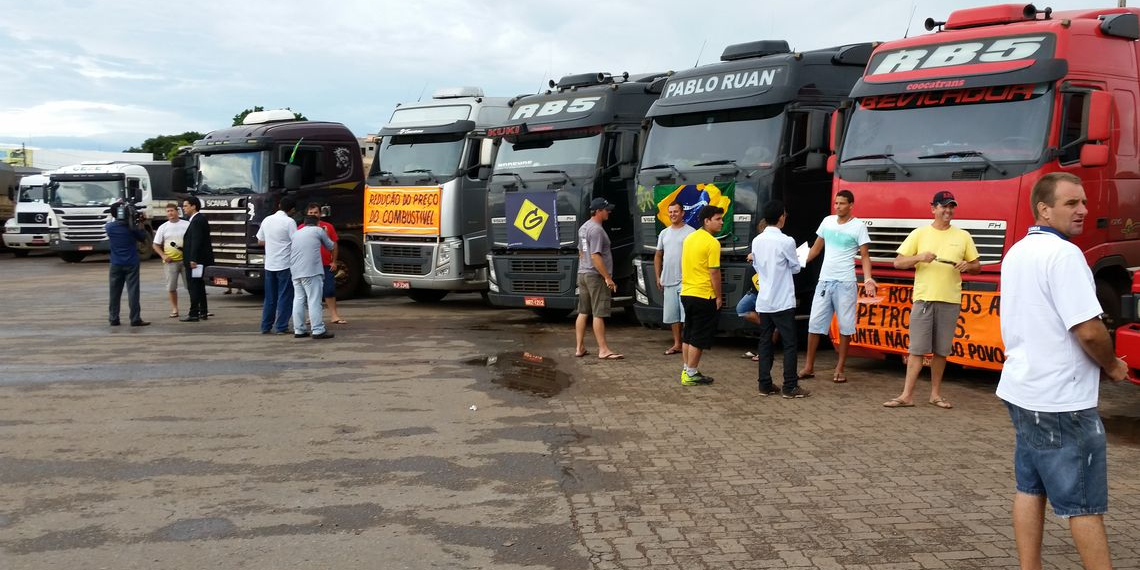 Caminhoneiros e ANTT voltam a discutir tabela de fretes
