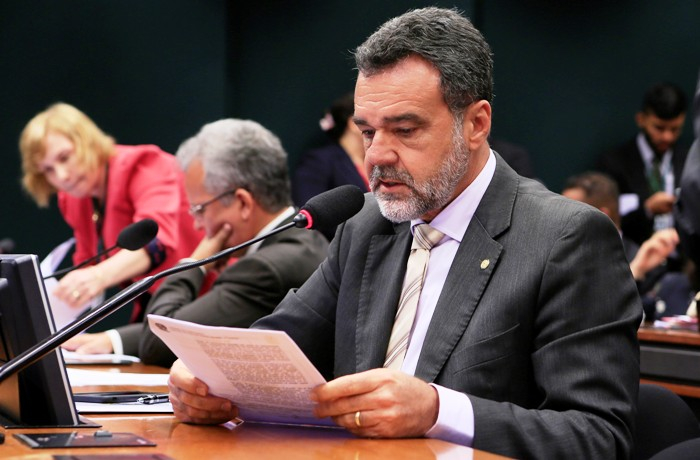 Daniel Almeida defende matrizes do forró como patrimônio imaterial do Brasil