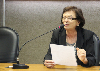 Deputada Neusa solicita da Claro regularização do sinal nos municípios do Jacuípe, Sisal e Velho Chico