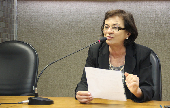 Deputada Neusa solicita da Claro regularização do sinal nos municípios do Jacuípe, Sisal e Velho Chico