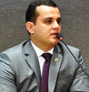 Políticos baianos lamentam morte de Valdir Pires