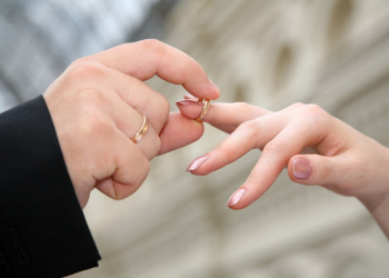 Câmara aprova proibição de casamento de menores de 16 anos