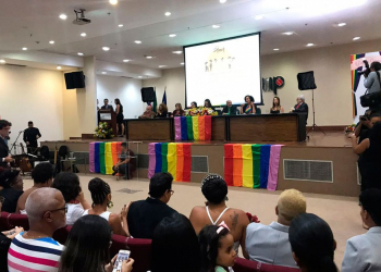 Salvador – Nove casais homoafetivos celebram união em cerimônia coletiva gratuita
