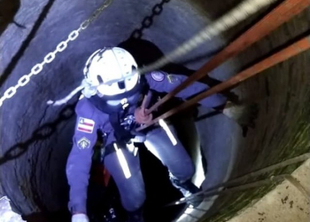 Homem cai em cisterna com 22 metros de profundidade e sobrevive após ficar na superfície da água