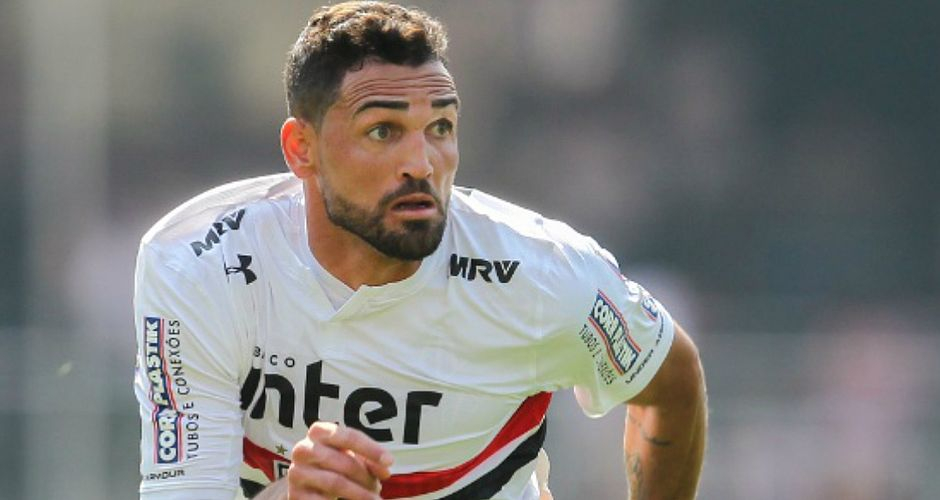 Reforço: Gilberto já treina no Fazendão para assinar com o Bahia