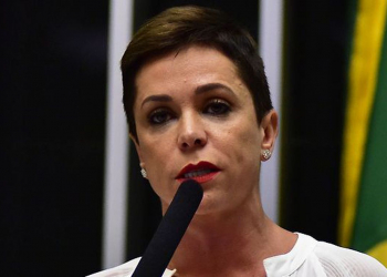 PF faz busca e apreensão em gabinete da deputada Cristiane Brasil