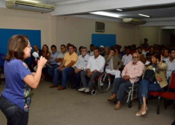 Lídice sobe o tom contra Rui e chama de ‘absurdo’ retirada dela da chapa