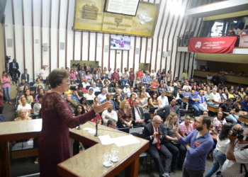 Plenário da ALBA lotado para ato de outorga de titulo de Cidadã Baiana a deputada Neusa Cadore (Atualizada)
