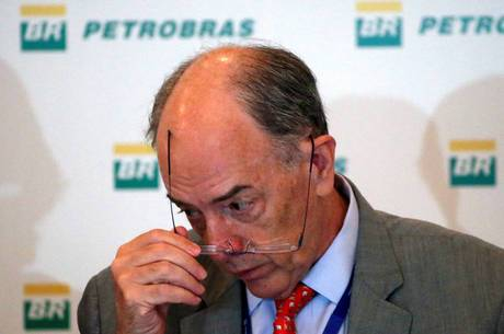 Presidente da Petrobras pede demissão