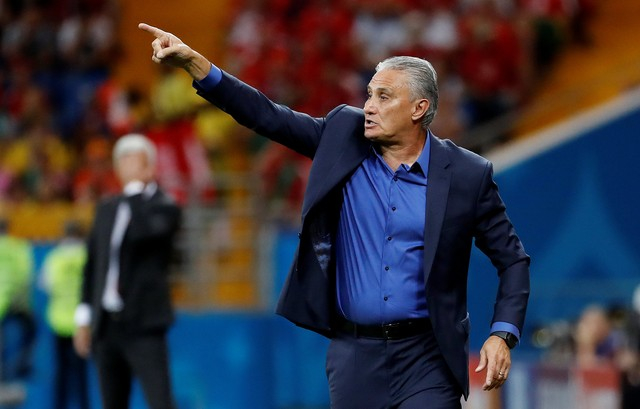 Fifa considera arbitragem de Brasil x Suíça correta, mas condena replay no telão