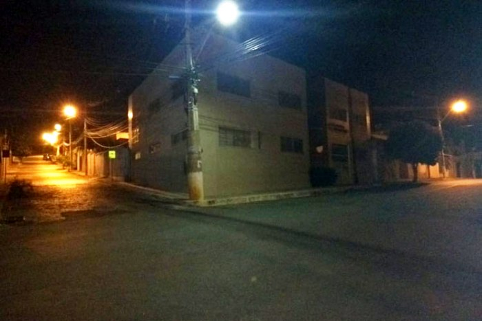 Bandidos invadem cursinho pré-vestibular, rendem estudantes e fazem arrastão de celulares