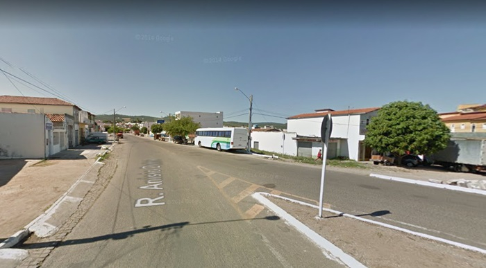 Ipirá – Homem morre após ser agredido e bater cabeça no chão