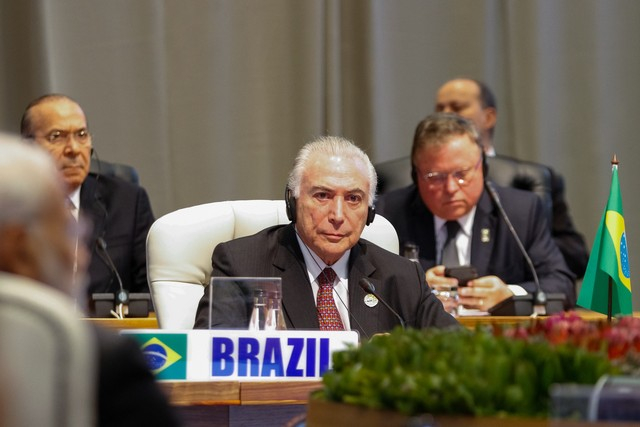 Temer pede à China fim de sobretaxas a frango e açúcar