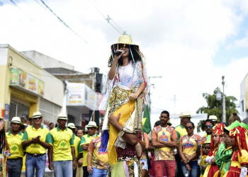 Conceição do Coité – Muita música e apresentações artísticas marcaram abertura da Semana da Cultura