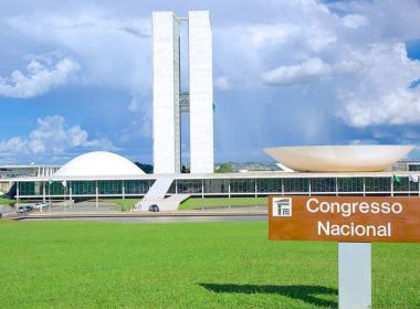 Congresso quer aumentar para R$ 38 mil salário de parlamentares