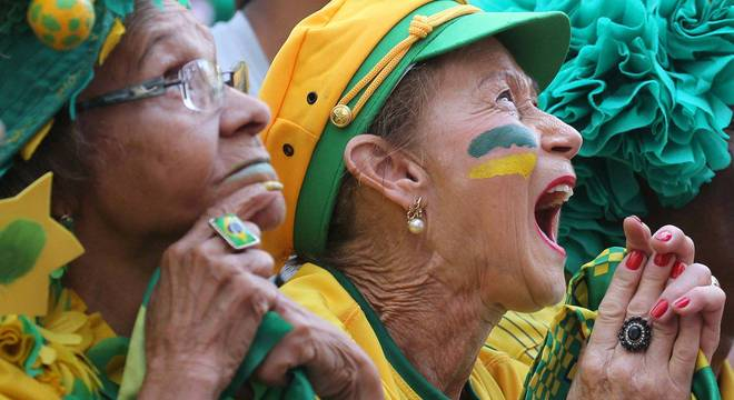 Torcida intensa, bebida e comida: Copa também é risco para o coração