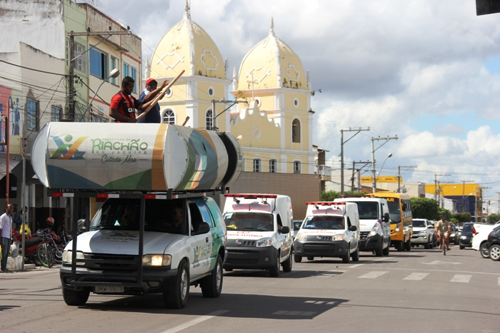 Riachão do Jacuípe II – Ambulâncias entregues foram adquiridas com recursos de emendas do deputado Cacá Leão, garante Marquinhos  