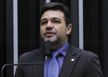 Feliciano pergunta a internautas se depressão é uma doença ou causada por demônios