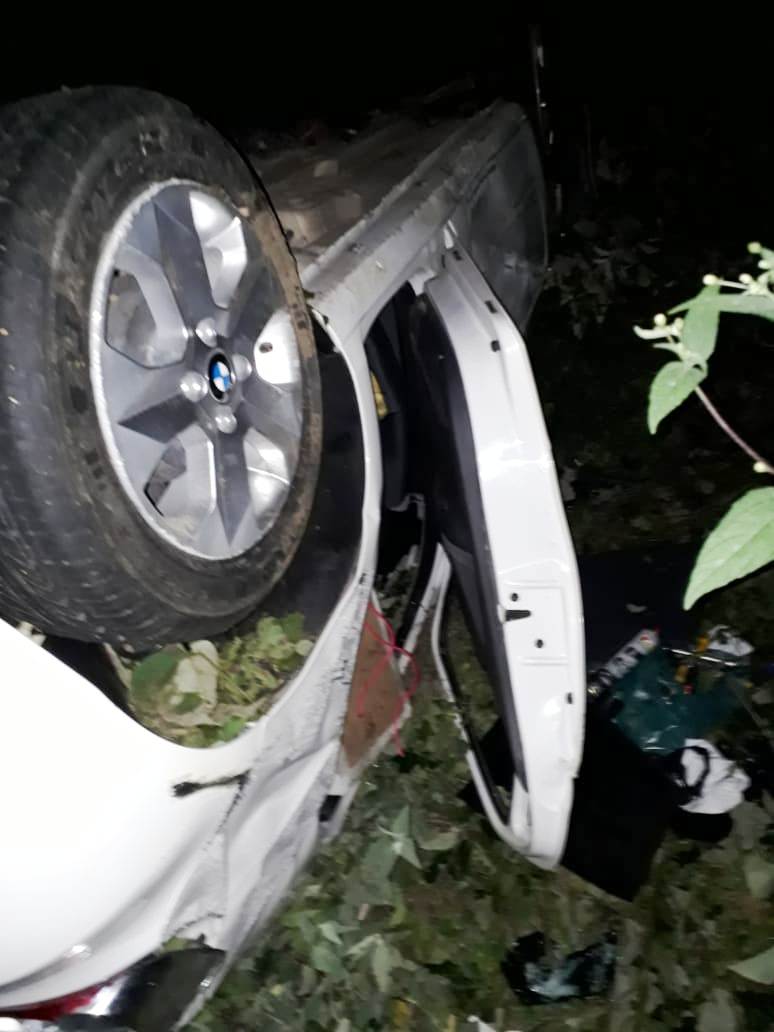 Coité – Taxista fica ferido em acidente na BA 409 depois de ter carro atingido na traseira