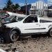 Motorista é perseguido por motoqueiros, bate carro em poste e é morto a tiros