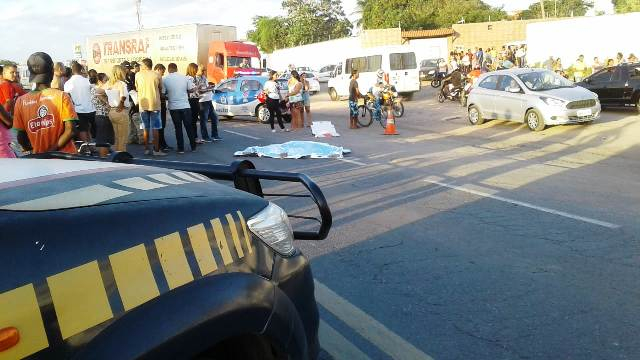 Feira: idosa morre após ser atropelada por moto no Anel de Contorno