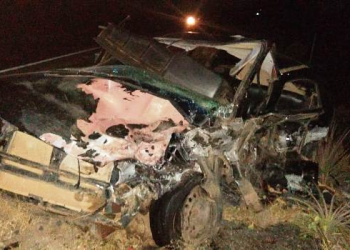 Colisão envolvendo Gol e Kadett deixa uma vítima fatal e quatro feridas na BR 116 Norte