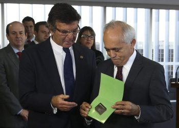 TSE será inflexível com candidatos ficha-suja nas eleições, diz Fux
