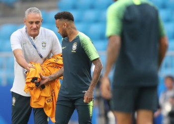 Tite confirma Fágner e Filipe Luís no jogo contra o México