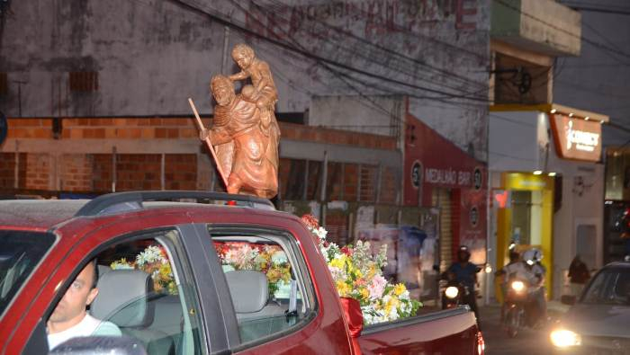 Capim Grosso – Procissão e missa marcaram o Dia de São Cristóvão padroeiro do município e dos motoristas