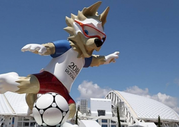 Estátua da mascote oficial da Copa de quase 2 metros é roubada na Rússia
