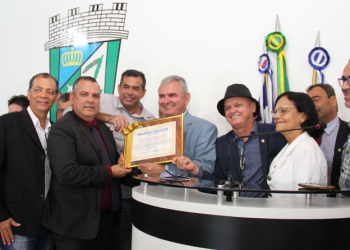 Unanimidade: todos os vereadores de Riachão do Jacuípe prometem apoio a Coronel ao Senado