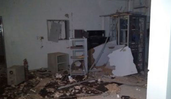 Homens atacam agências bancárias com tiros e explosivo no interior da Bahia