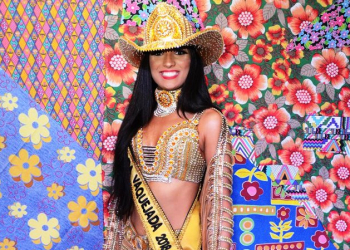 Estudante de nutrição é eleita Rainha da Vaquejada de Serrinha 2018