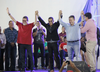 Grande ato político marcou a apresentação dos pré-candidatos a deputados apoiados por Assis e Val em Coité