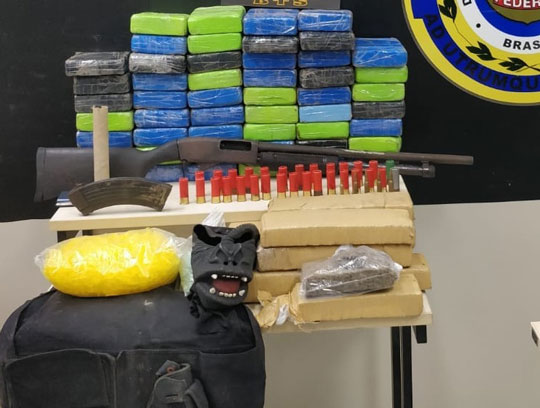 Terreno que escondia drogas avaliadas em R$ 1 milhão é encontrado em Salvador