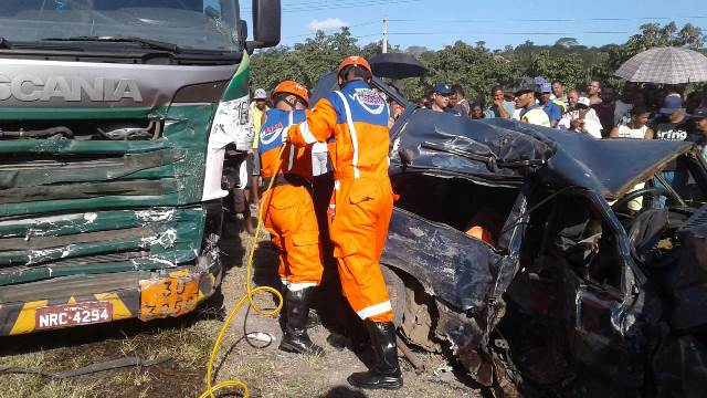 6 pessoas, entre elas uma criança, morrem em acidente na BR-116