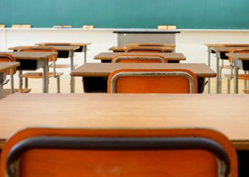 Maioria no ensino médio não aprende o básico de português e matemática